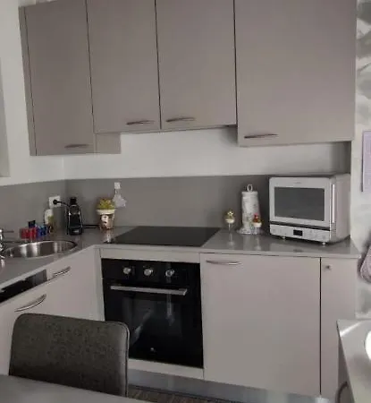 Sommacon House San Remo