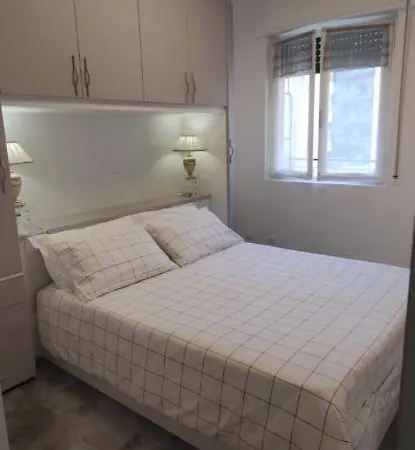 Sommacon House *