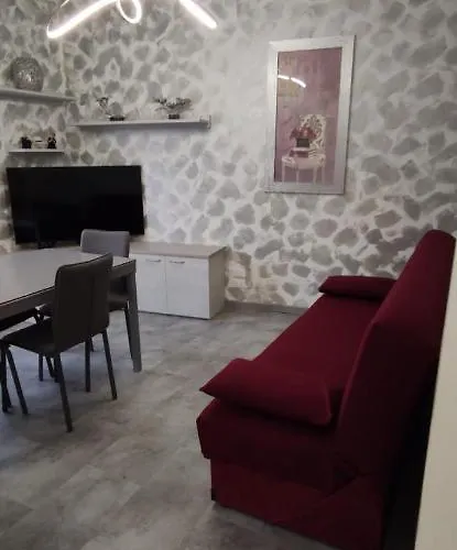 Sommacon House דירה *